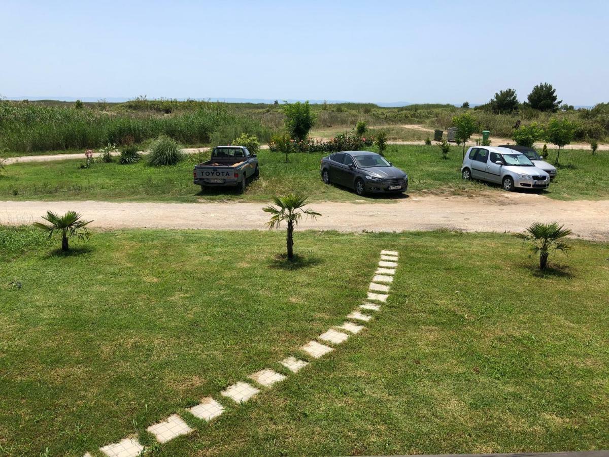 Holliday Stone Villa Psakoudia Exterior photo