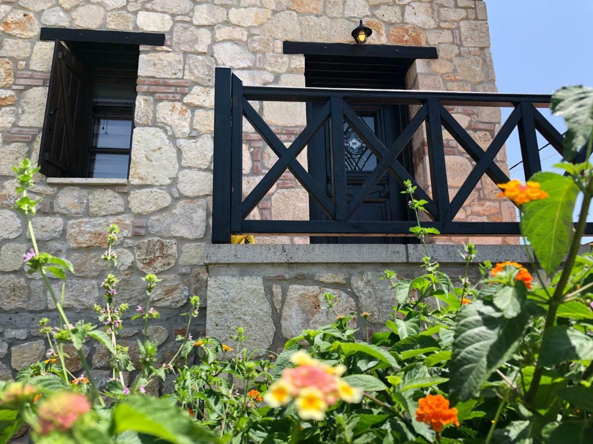 Holliday Stone Villa Psakoudia Exterior photo