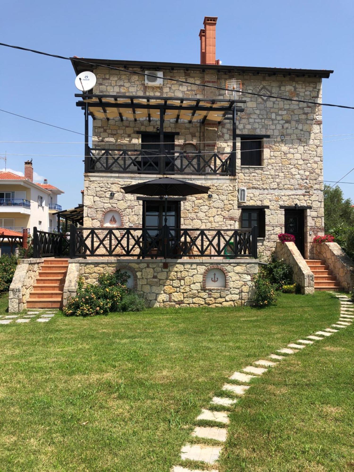 Holliday Stone Villa Psakoudia Exterior photo